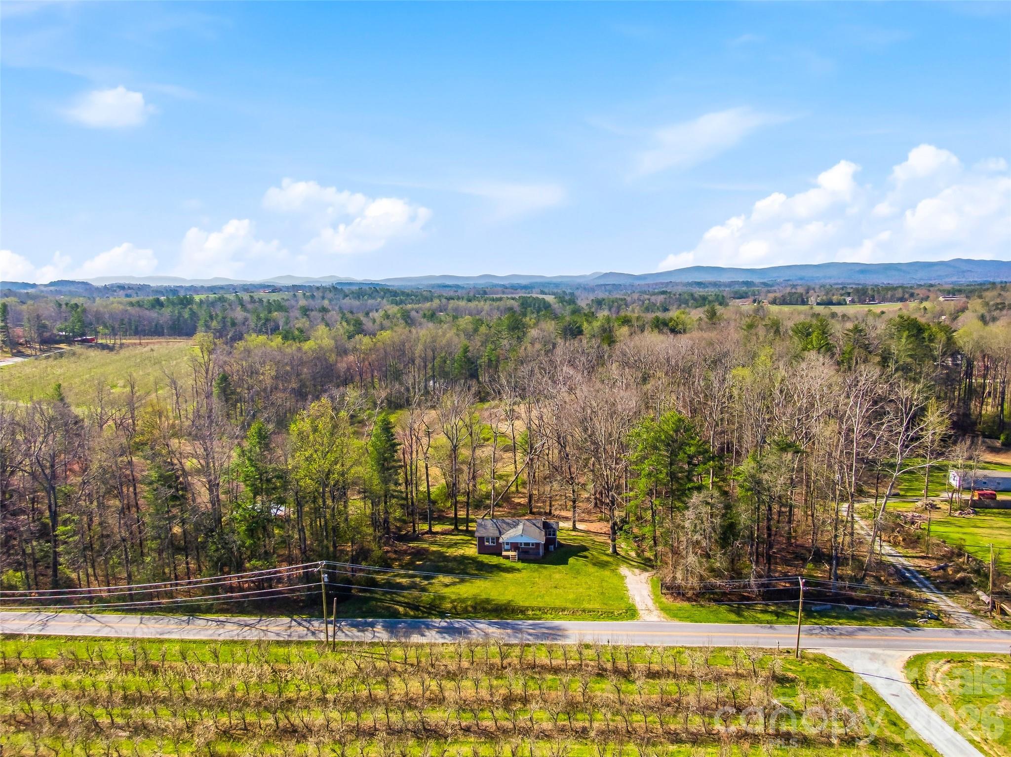 984 Pace Road Hendersonville NC 28792