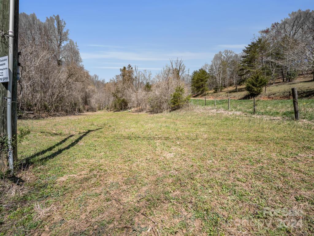 1743 Goose Creek Road Marion NC 28752