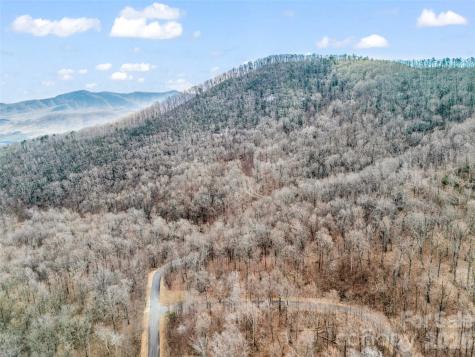 2128 Harm Creek Loop Mill Spring NC 28756