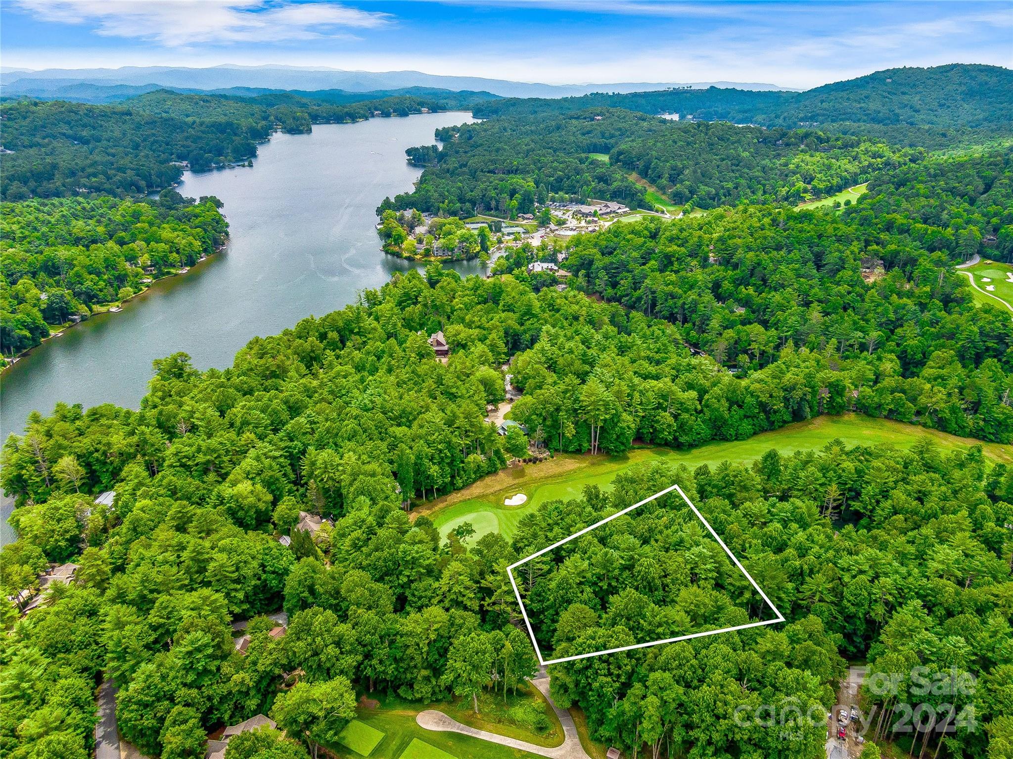 N 17 Mills Creek Trace Lake Toxaway NC 28747