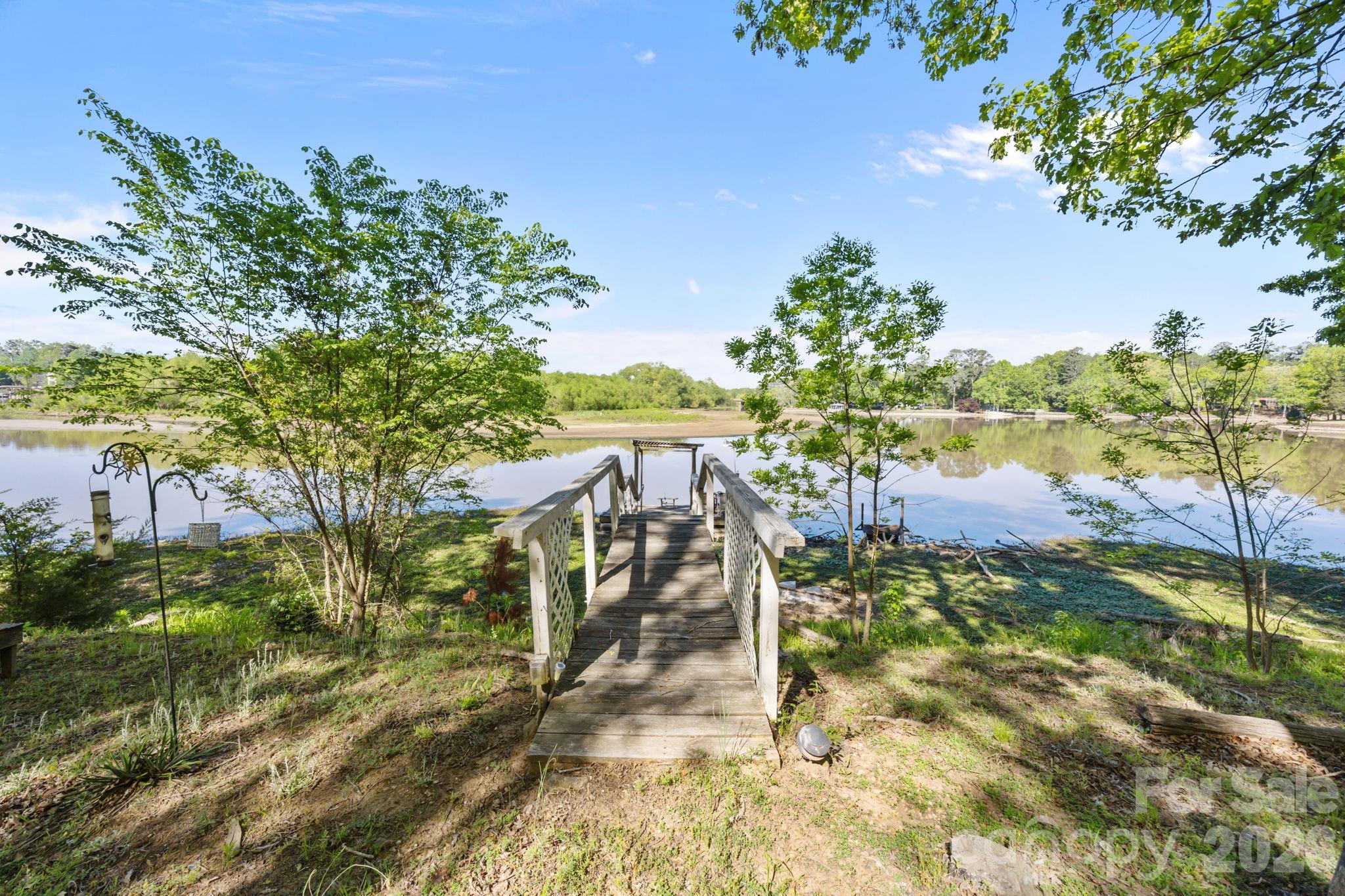 405 Carroll Cove Lake Wylie SC 29710