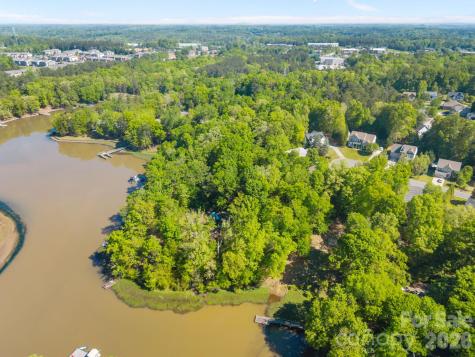 405 Carroll Cove Lake Wylie SC 29710