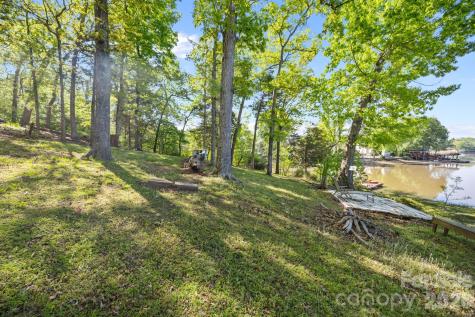 405 Carroll Cove Lake Wylie SC 29710
