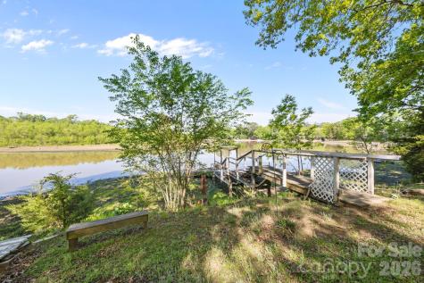 405 Carroll Cove Lake Wylie SC 29710