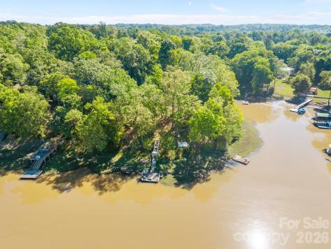 405 Carroll Cove Lake Wylie SC 29710