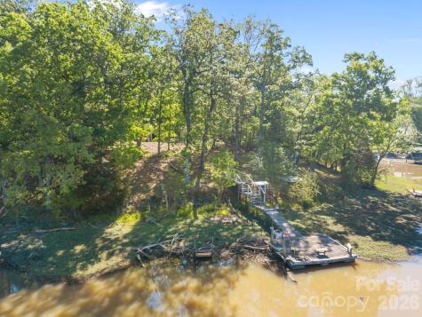 405 Carroll Cove Lake Wylie SC 29710