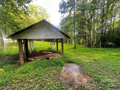 2034 Champion Mt Pleasant Road Ferguson NC 28624