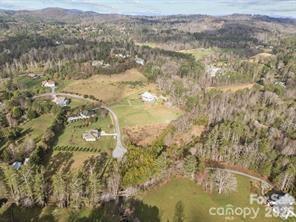 425 Nelson Valley Lane Hendersonville NC 28739