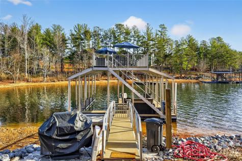 183 Crest View Drive NE Nebo NC 28761