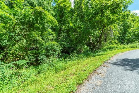 1559 Seven Glens Drive Weaverville NC 28787