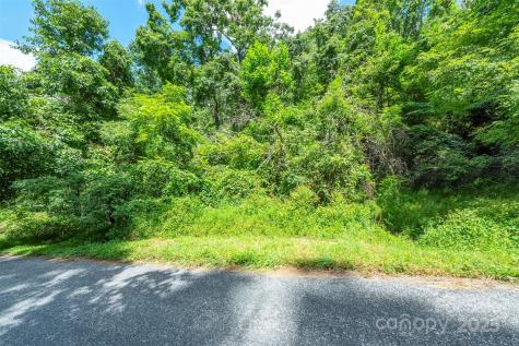 1559 Seven Glens Drive Weaverville NC 28787