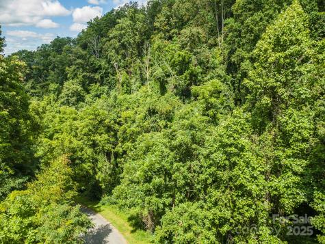 1559 Seven Glens Drive Weaverville NC 28787