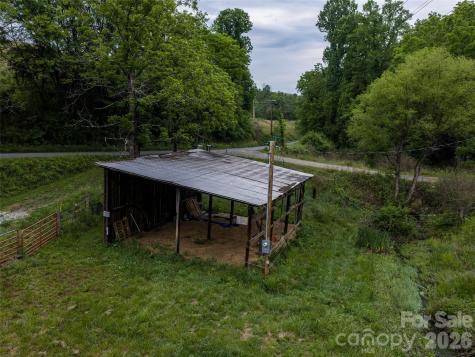21 Joy Hughes Lane Leicester NC 28748
