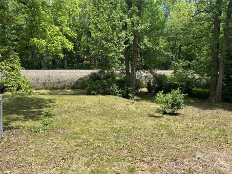 28 Pinecrest Drive Asheville NC 8803