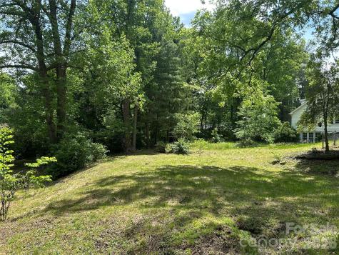 28 Pinecrest Drive Asheville NC 8803