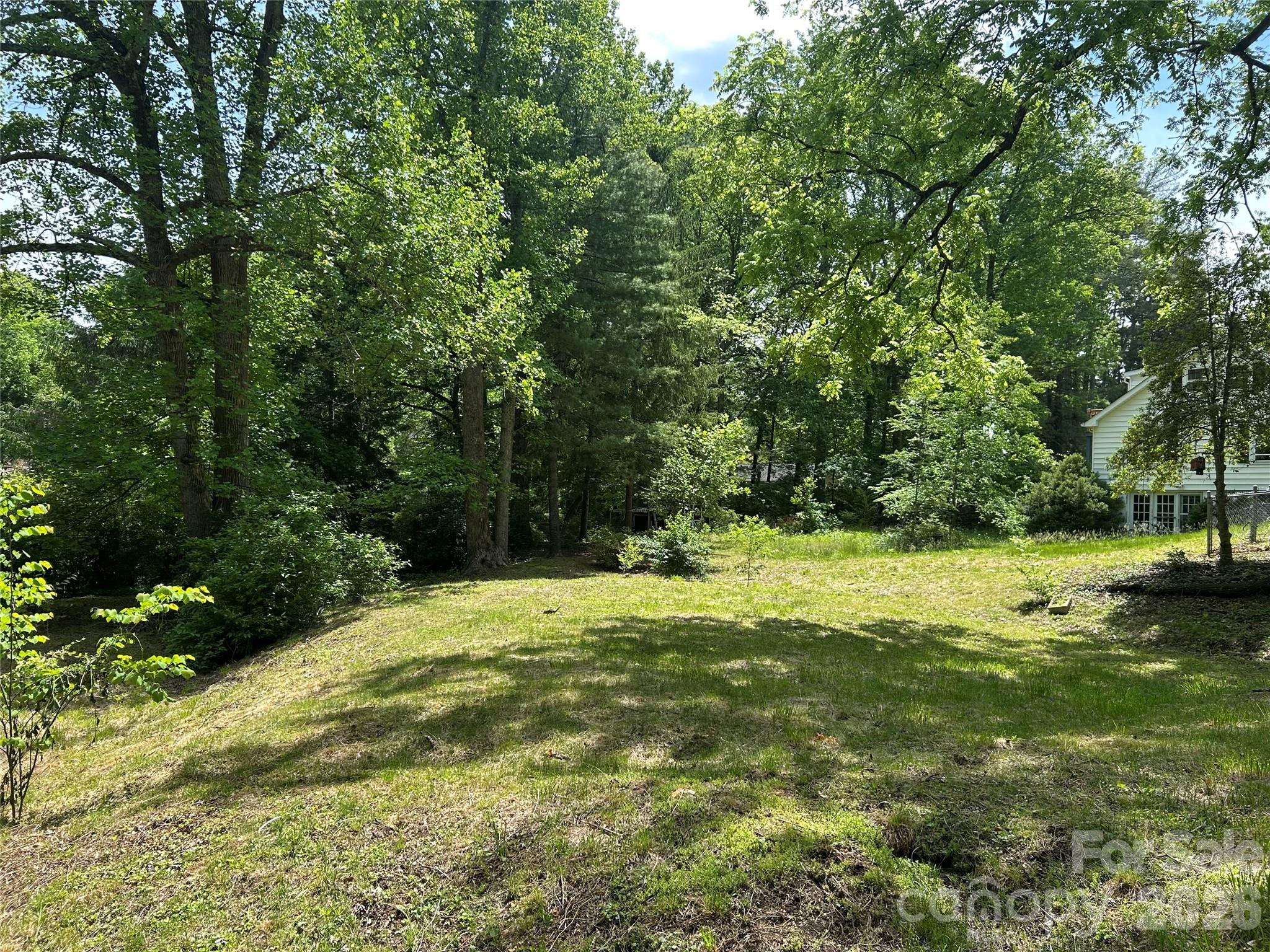 28 Pinecrest Drive Asheville NC 8803