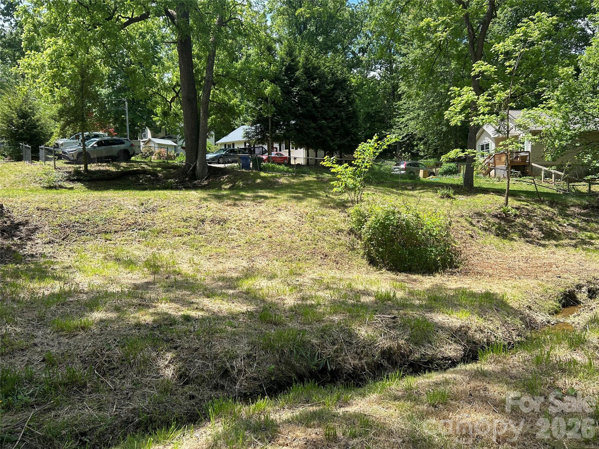 28 Pinecrest Drive Asheville NC 8803