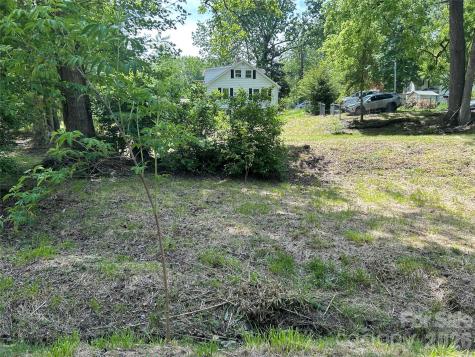 28 Pinecrest Drive Asheville NC 8803