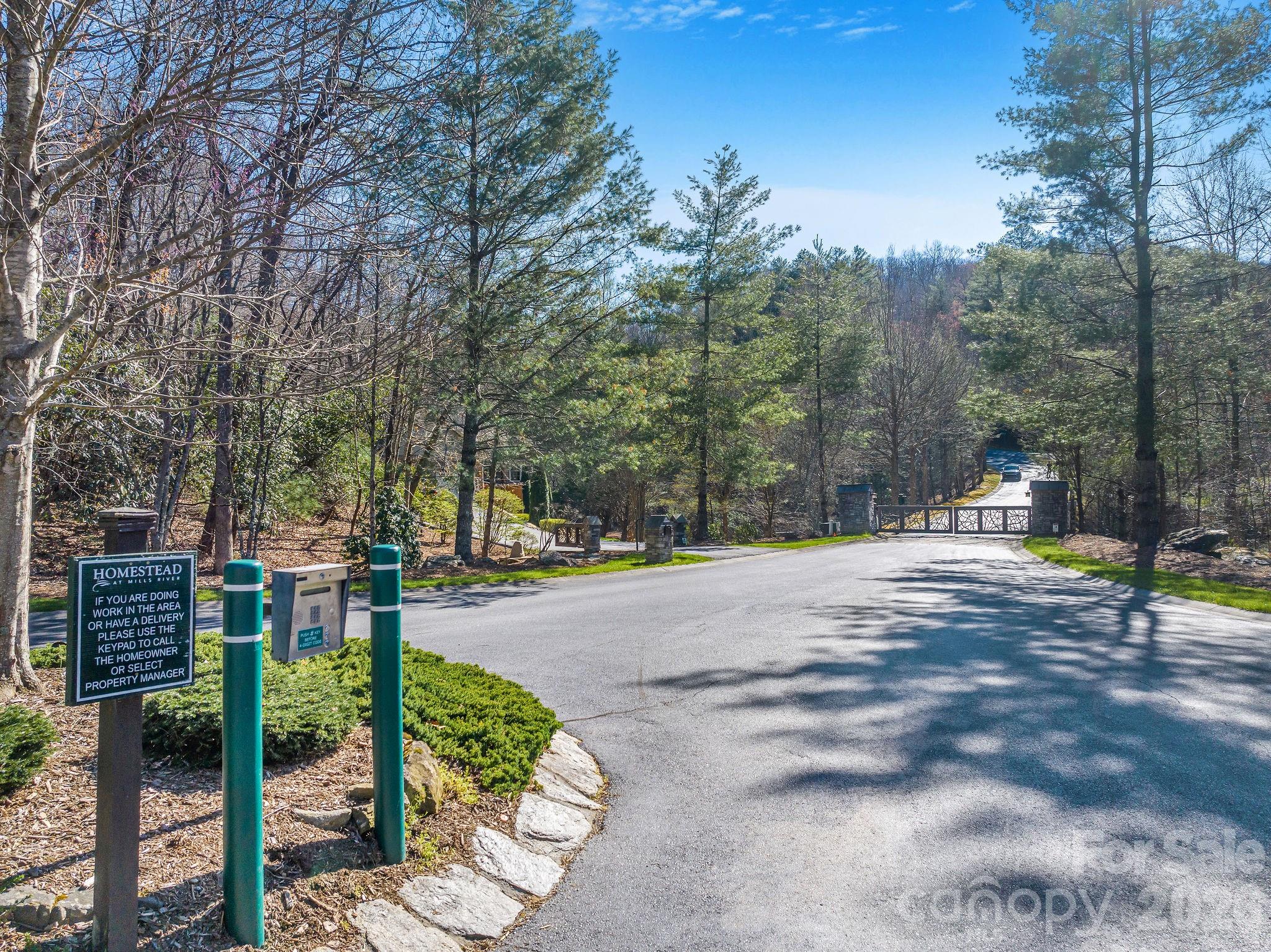 80 Running Deer Trail S Horse Shoe NC 28742