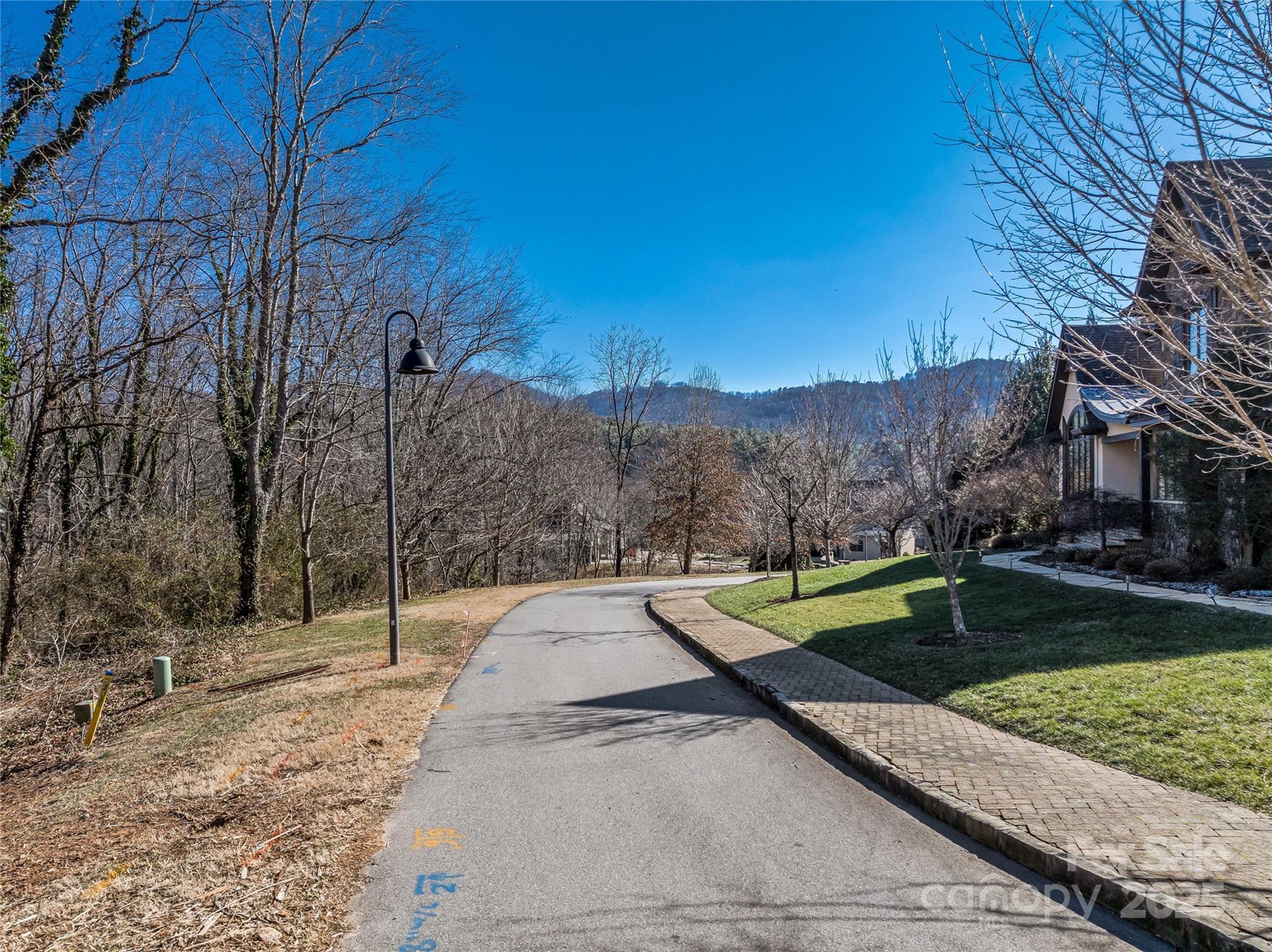 7 Kiftsgate Court Asheville NC 28804