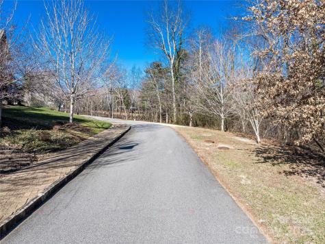 7 Kiftsgate Court Asheville NC 28804