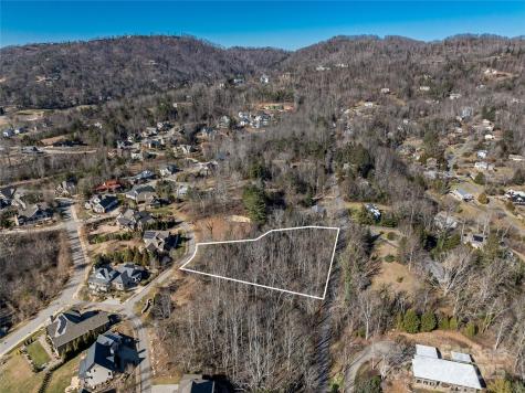 7 Kiftsgate Court Asheville NC 28804