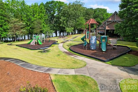 10717 Wildlife Road Charlotte NC 28278