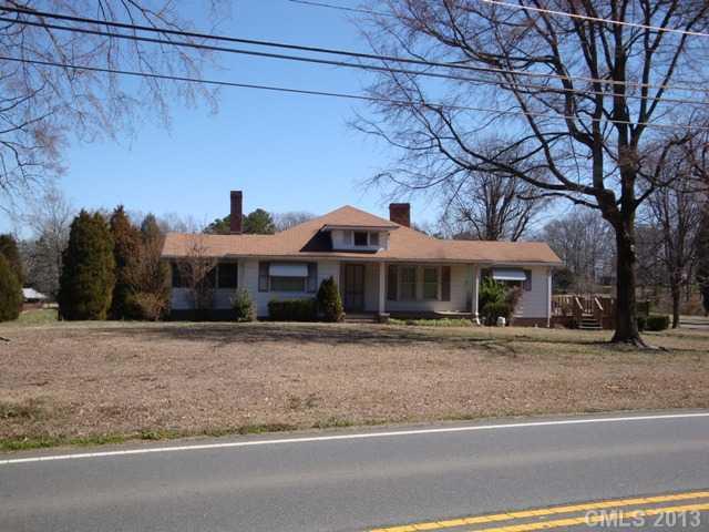 3810 Oakdale Road Charlotte NC 28216