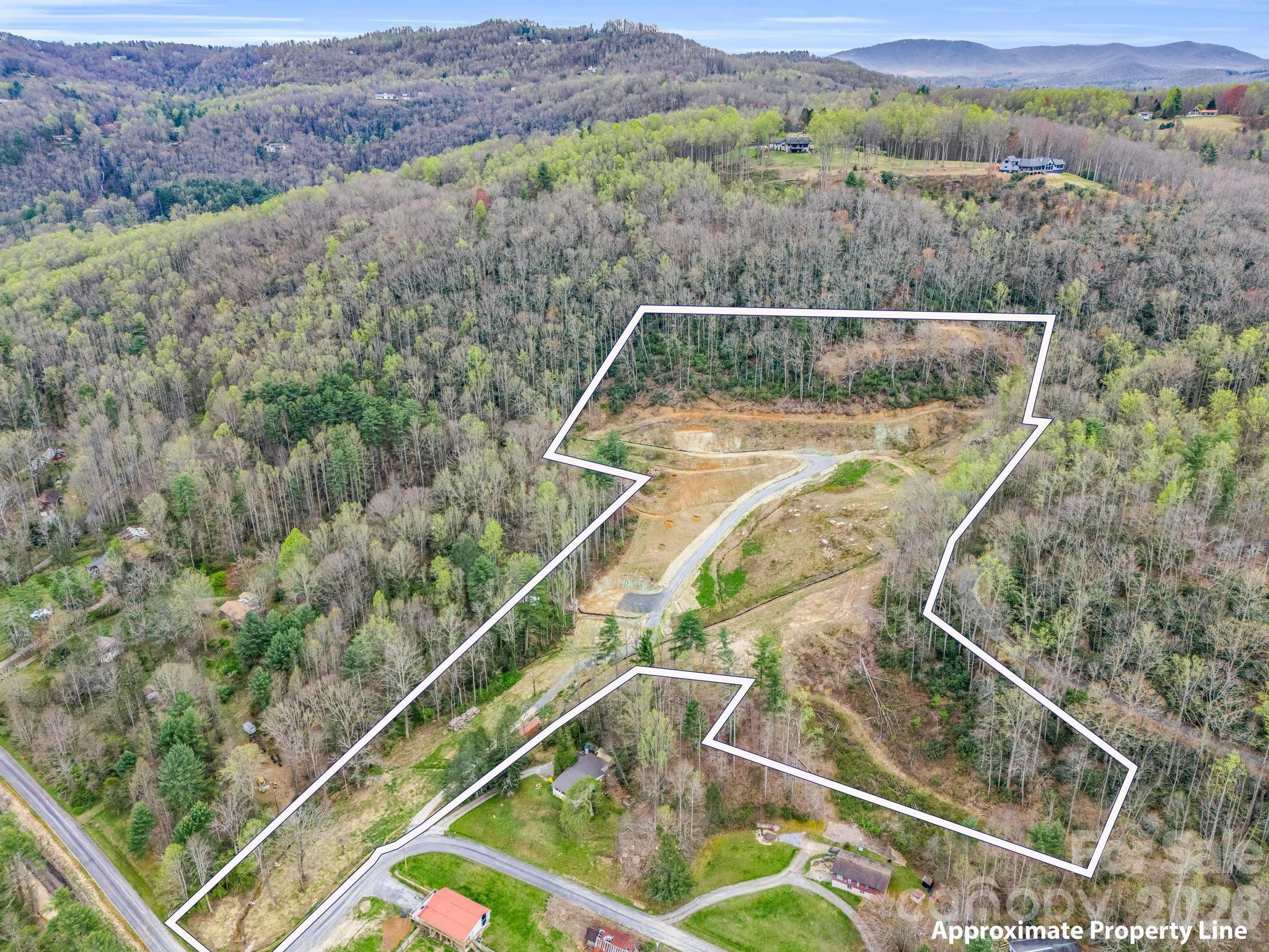 97 Yale Road Hendersonville NC 28739