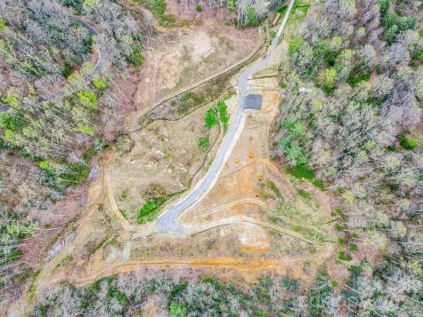 97 Yale Road Hendersonville NC 28739