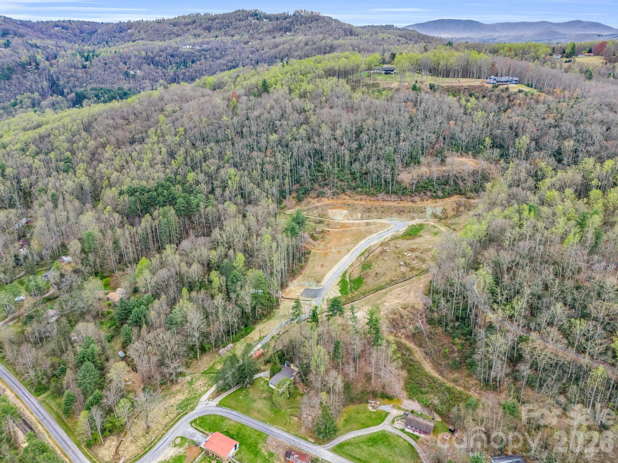 97 Yale Road Hendersonville NC 28739