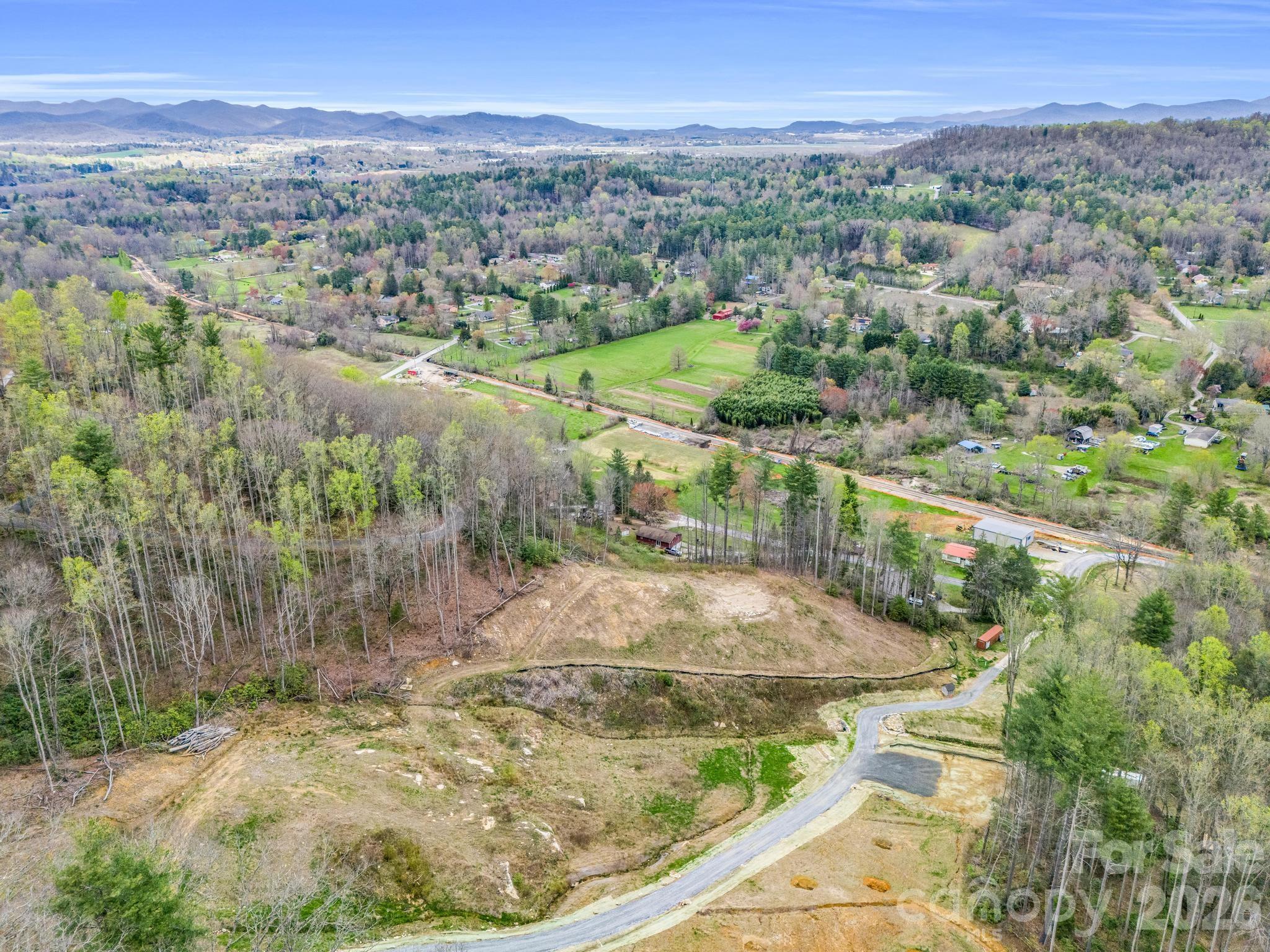 97 Yale Road Hendersonville NC 28739