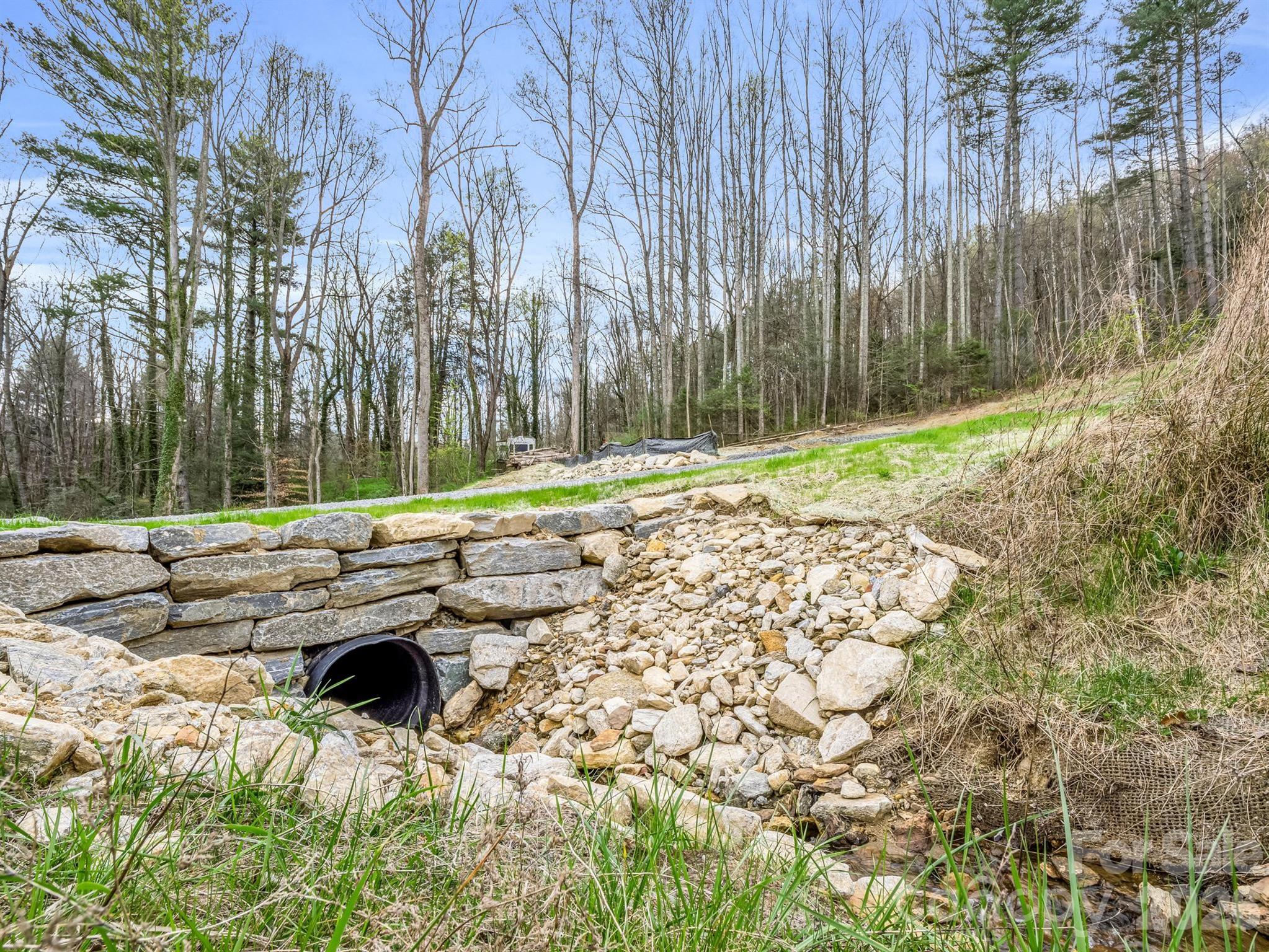 97 Yale Road Hendersonville NC 28739