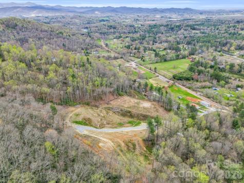 97 Yale Road Hendersonville NC 28739