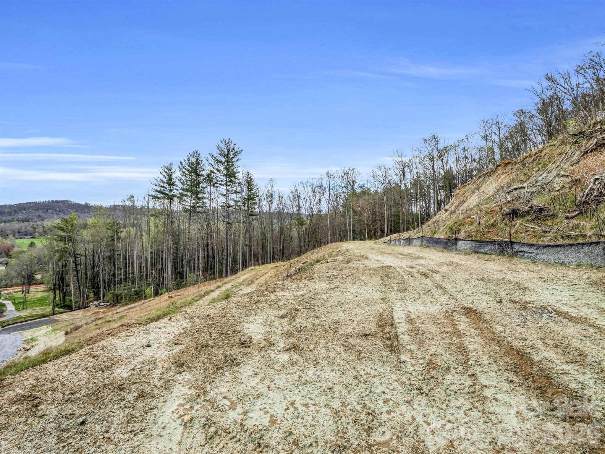 97 Yale Road Hendersonville NC 28739