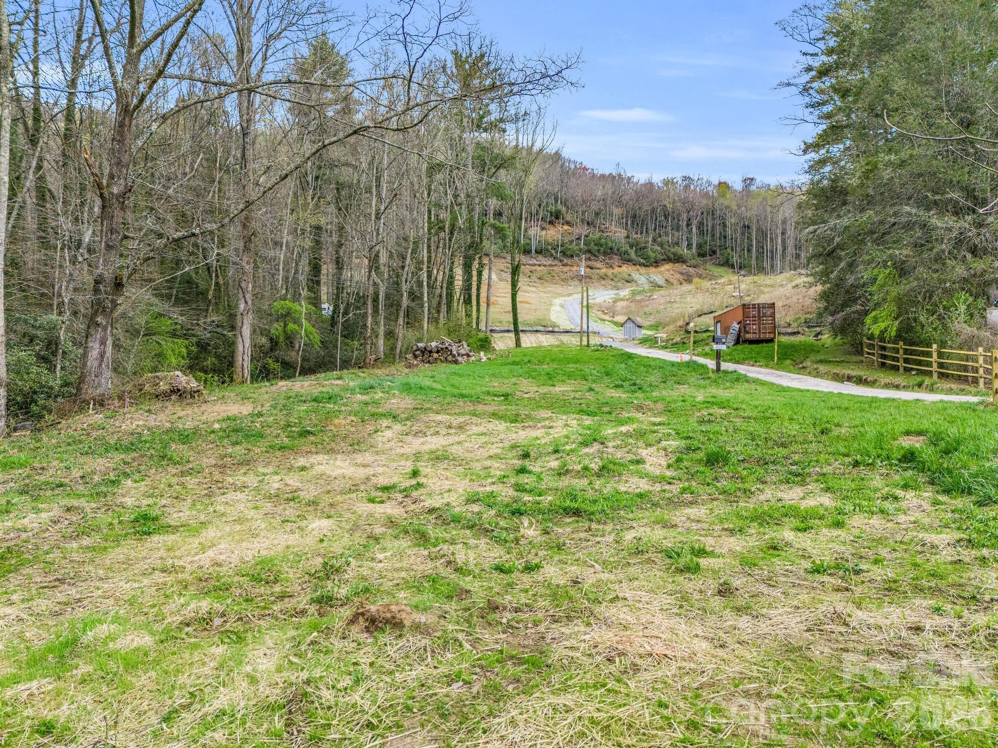 97 Yale Road Hendersonville NC 28739