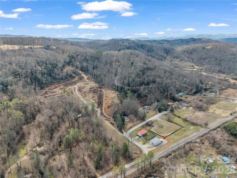 97 Yale Road Hendersonville NC 28739