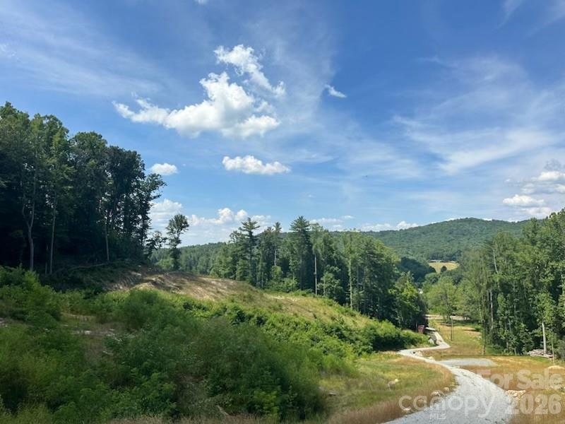 97 Yale Road Hendersonville NC 28739