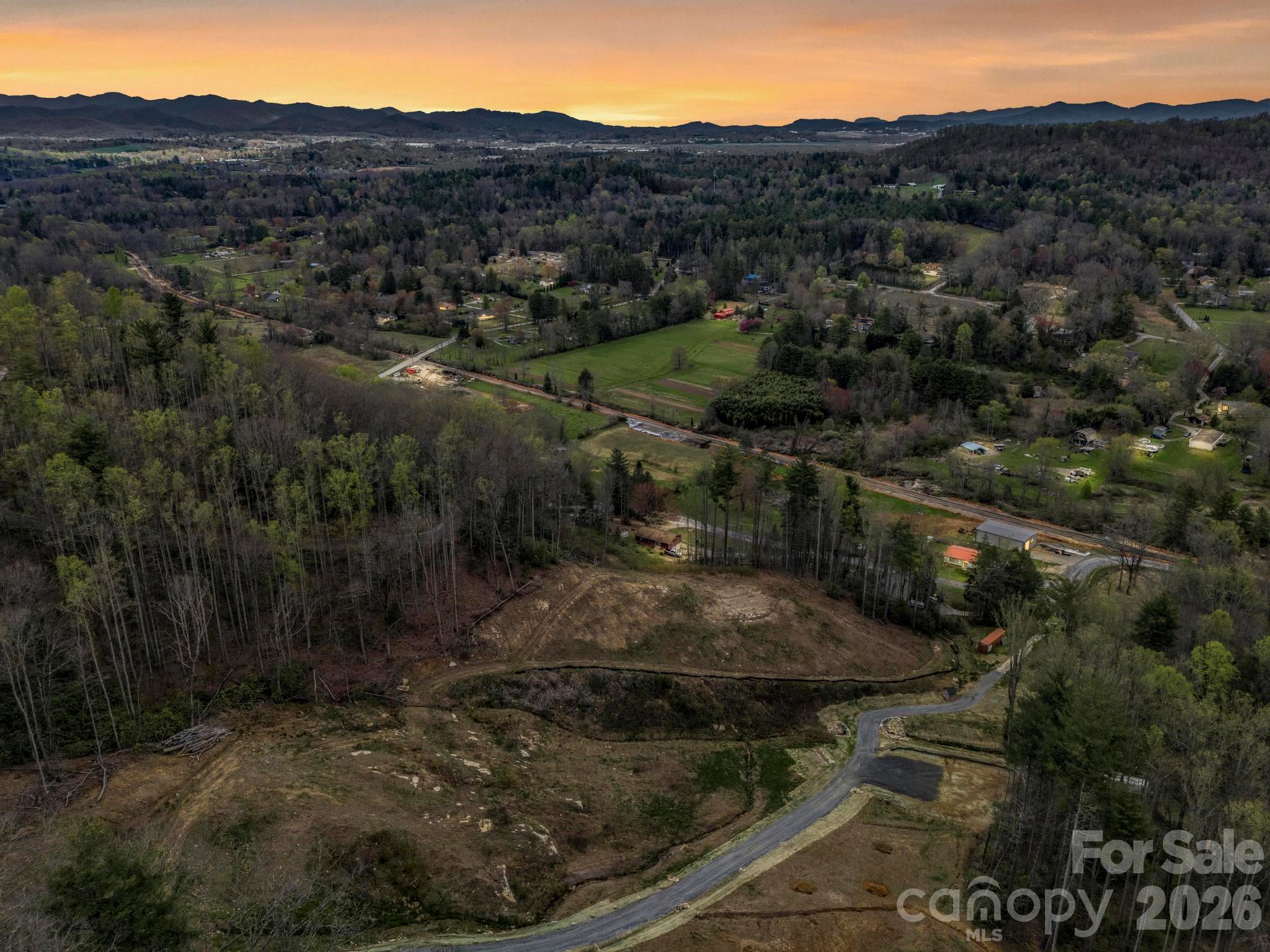 97 Yale Road Hendersonville NC 28739