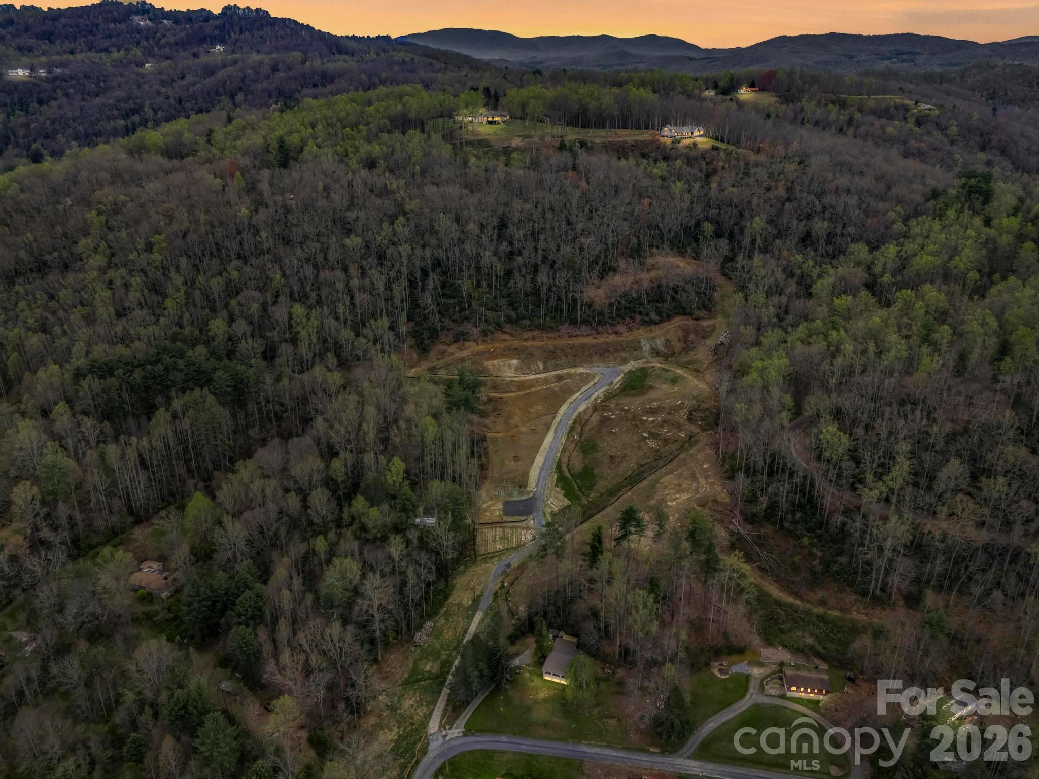 97 Yale Road Hendersonville NC 28739