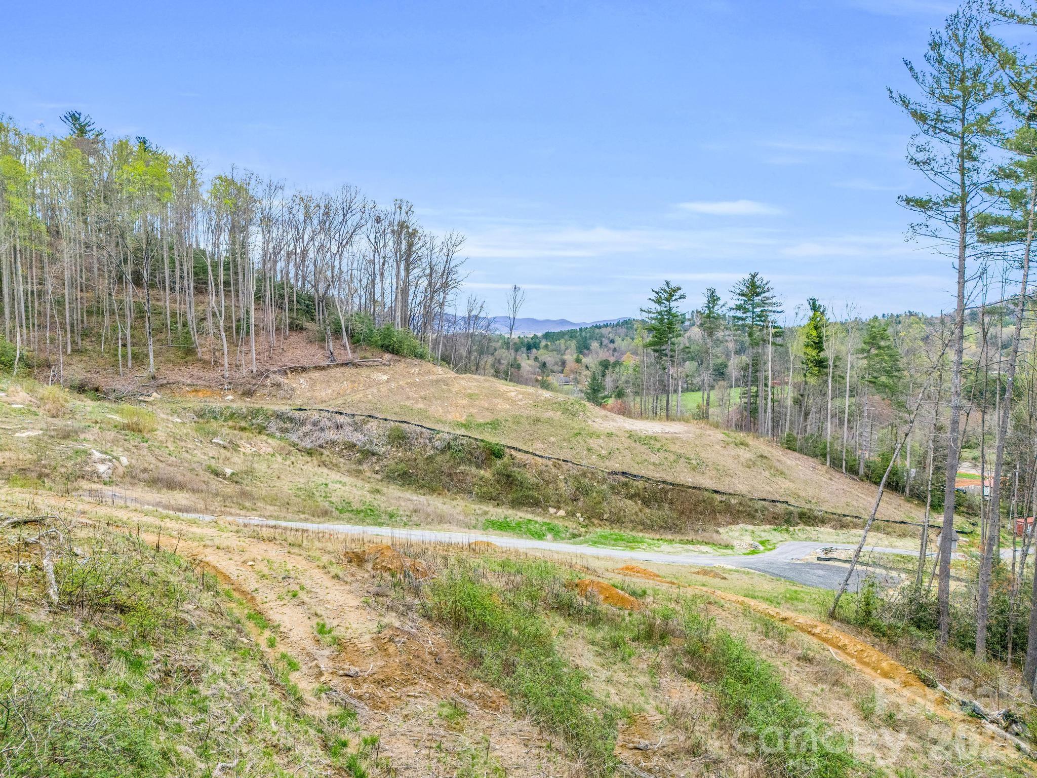 97 Yale Road Hendersonville NC 28739