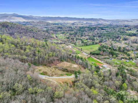 97 Yale Road Hendersonville NC 28739