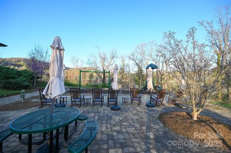 64 French Willow Drive Asheville NC 28804