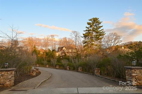 64 French Willow Drive Asheville NC 28804
