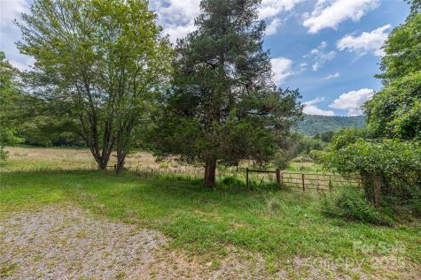 1221 Brush Creek Circle Fairview NC 28730