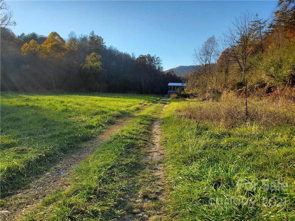 8554 Meadows Town Road Marshall NC 28753