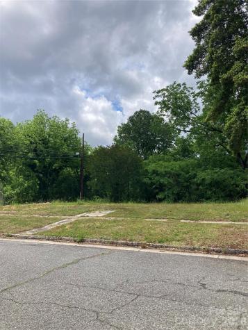 610 S Yadkin Avenue S Spencer NC 28159