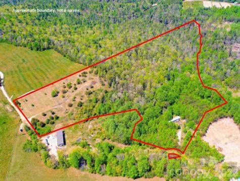3646 Summer Road Hendersonville NC 28792
