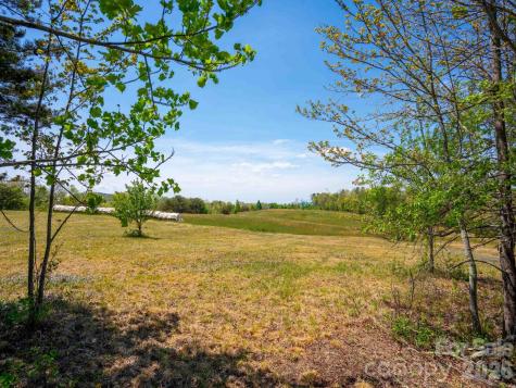 3646 Summer Road Hendersonville NC 28792