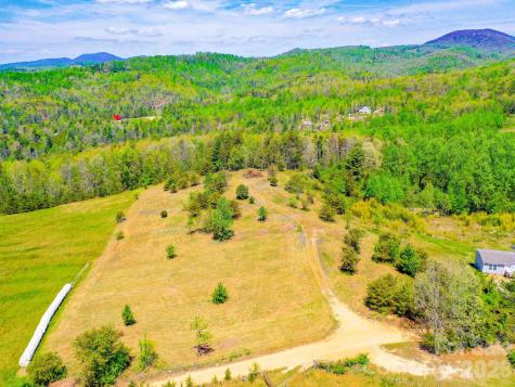 3646 Summer Road Hendersonville NC 28792